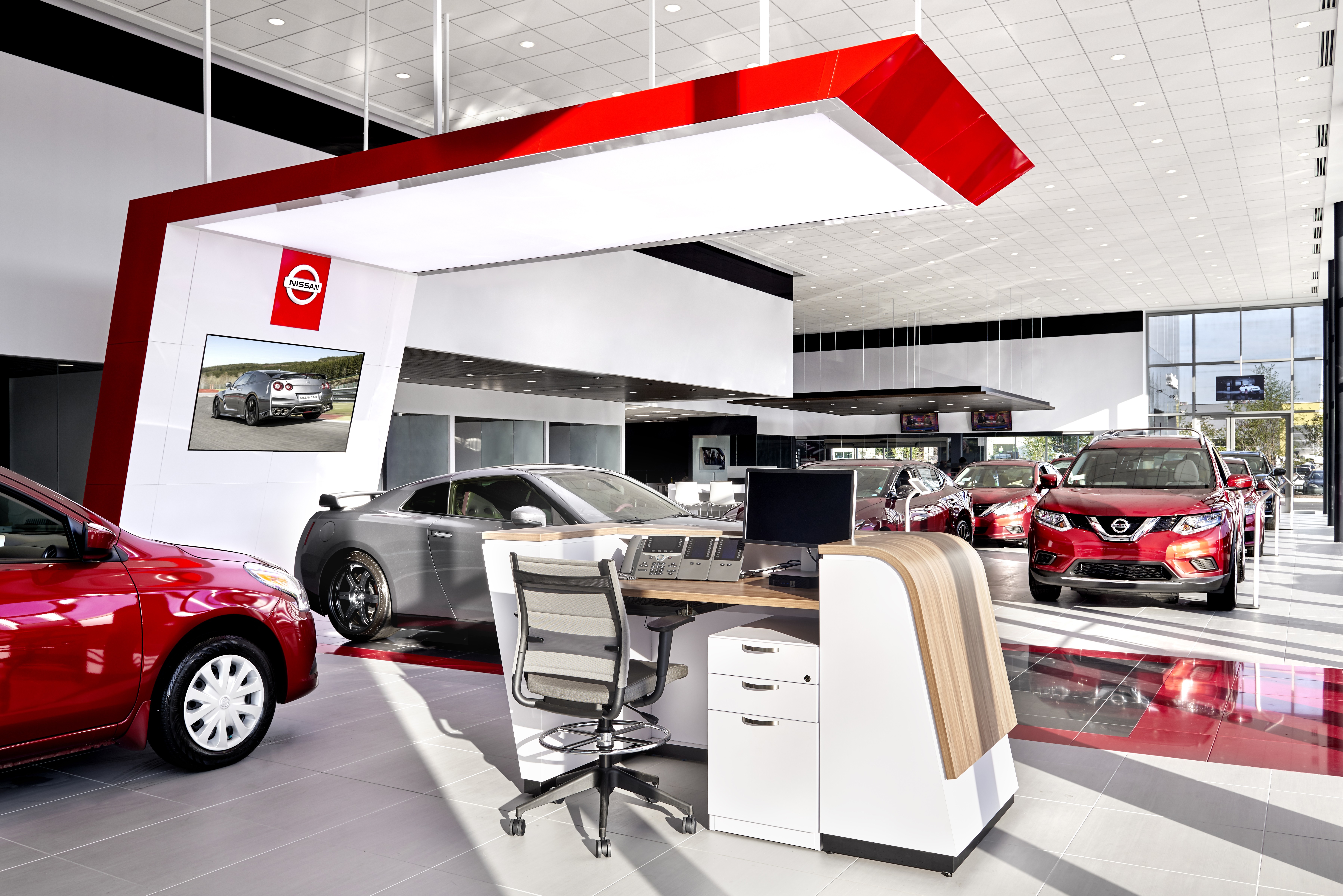 Ncar. Nissan Showroom. Ниссан дилерский центр 2021. Шоурум Ниссан. Дизайн автосалона.