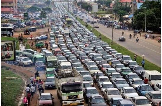 Traffic Gridlock in Lagos-Ibadan Expressway.