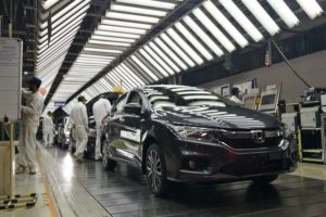 UK car industry calls for more government intervention