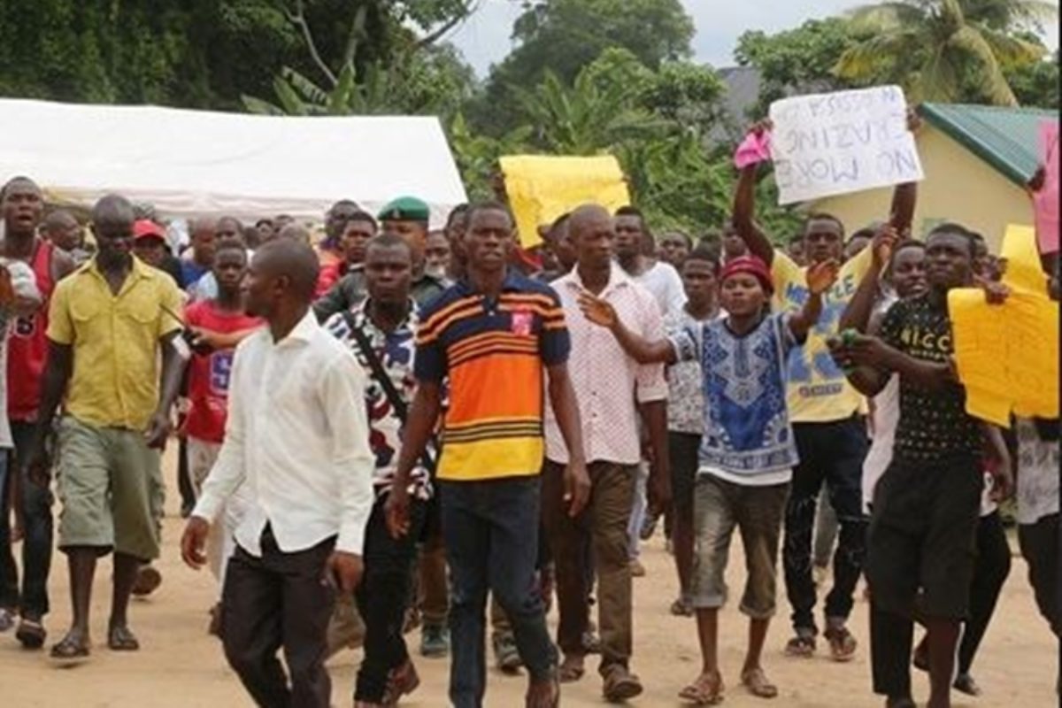 Youths protest in Bayelsa, shut down SPDC flow station