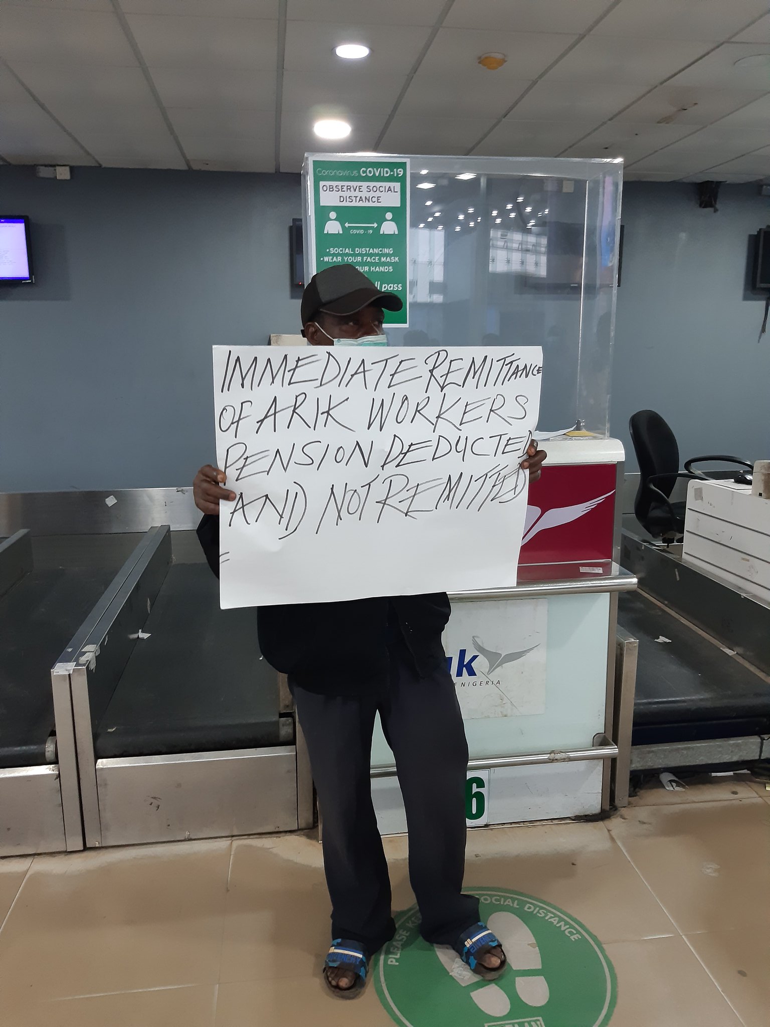 Passengers stranded as Arik Air workers ground operations