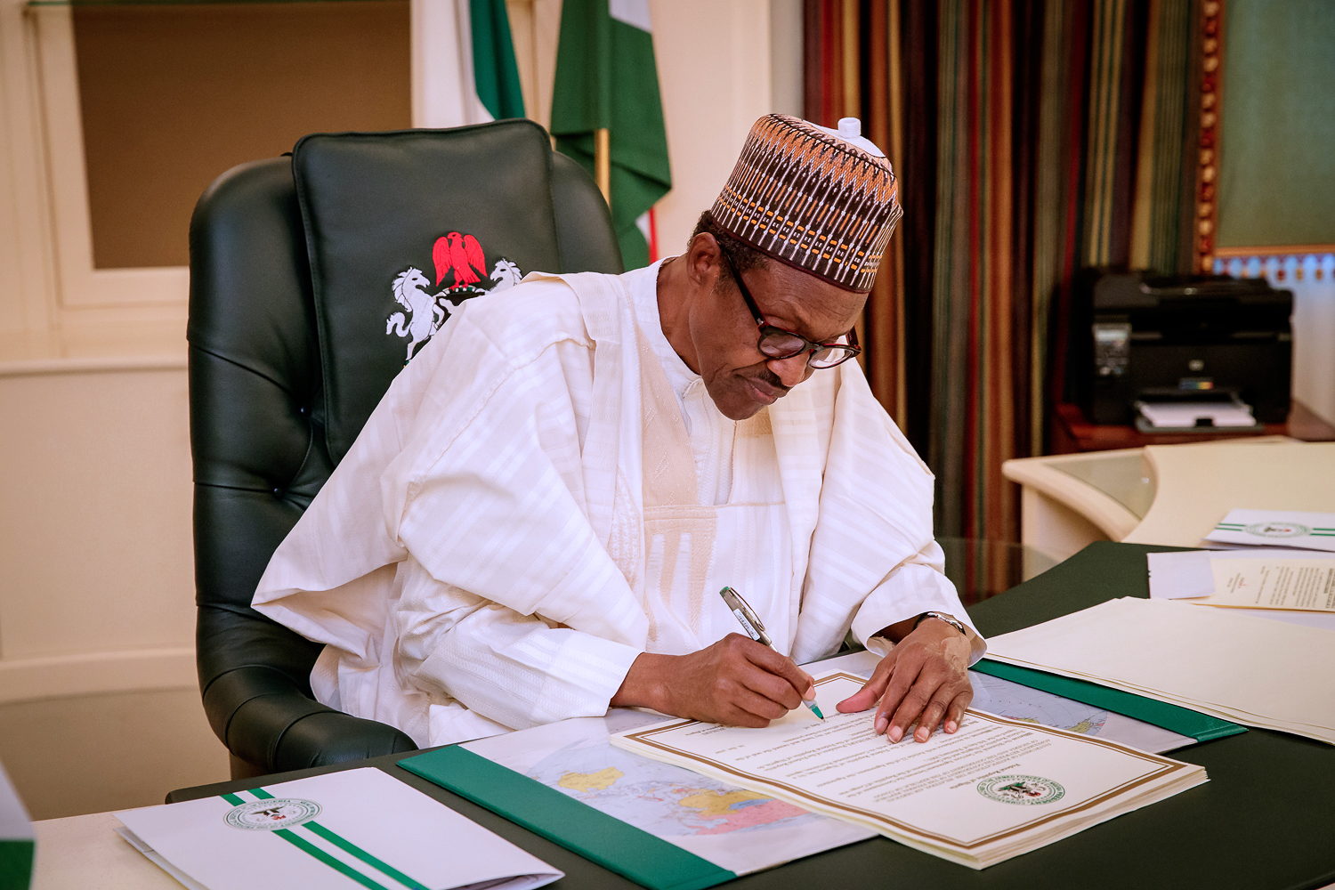 Buhari signs Bilateral Air Service Agreements with USA, others