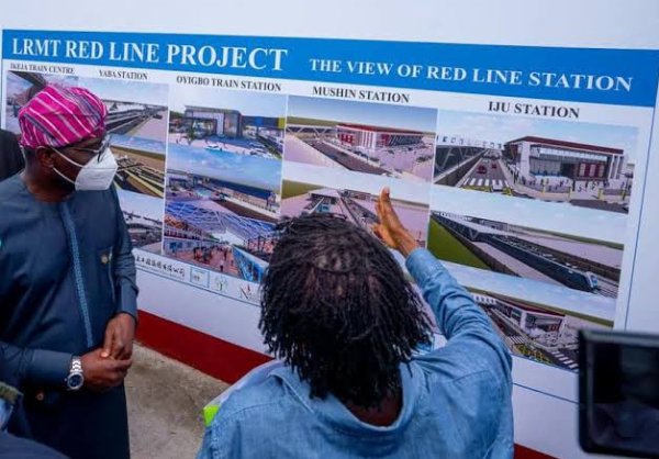 2022: Red and Blue Line Rail projects