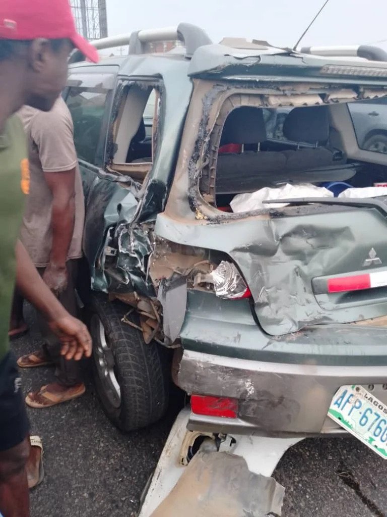 Scenes at the Fatal Crash at Lagos Ibadan-Expressway